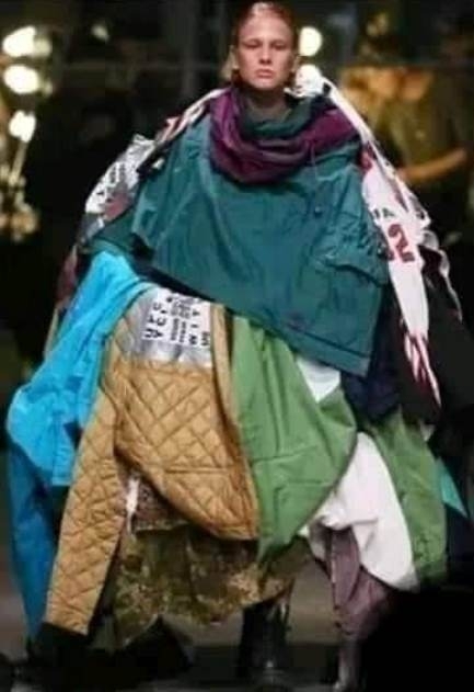 Soha nem gondoltam volna, de divatba jött az ágy melletti székem