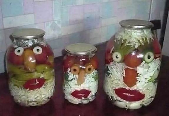 Nehéz az elmúlt napok hírei után boldognak lenni, de próbáljuk meg