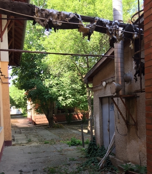 Ennek az iskolának a kazánházáig még nem gyűrűzött le a rezsiszigor