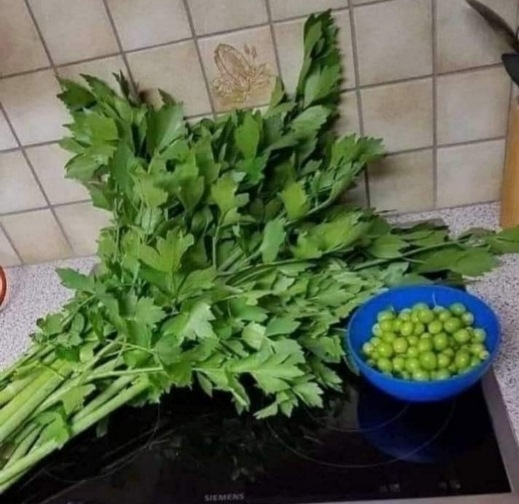 Köszönöm szerelmem a virágokat és a bonbont