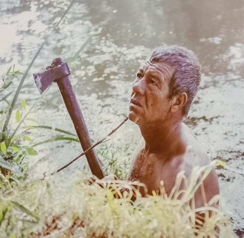 Amikor egy medvés helyen gugolsz le szarni