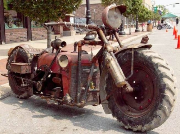 A kora tavaszias idő miatt, a napokban összefuthatunk az utakon pár motorossal