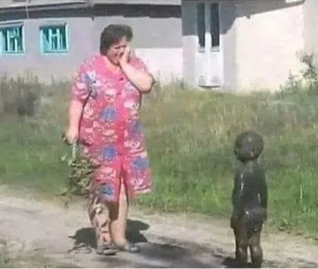 Először megfürdetem, de nem verem meg