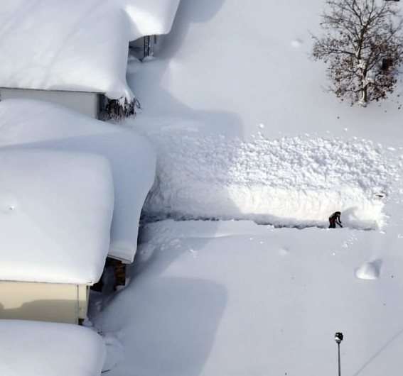 Esett náluk egy kevés hó az éjszaka