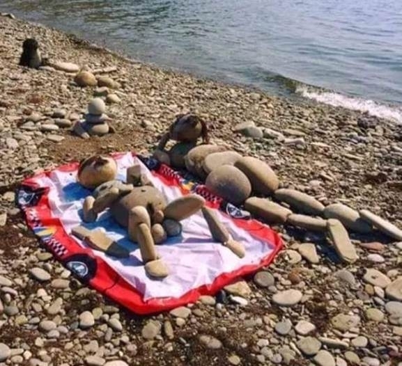 Amikor horvátban nyaralsz, és nem tudsz homokvárat építeni