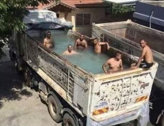 Amikor kevés a meló, de a főnök mégsem enged előbb haza