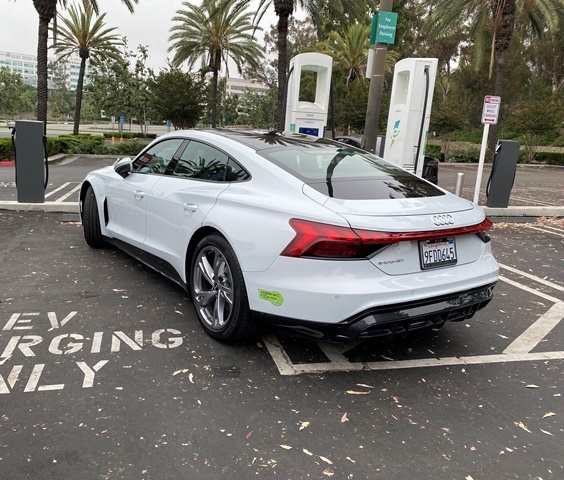 Parasztparkoló rovatunk ma Amerikából jelentkezik