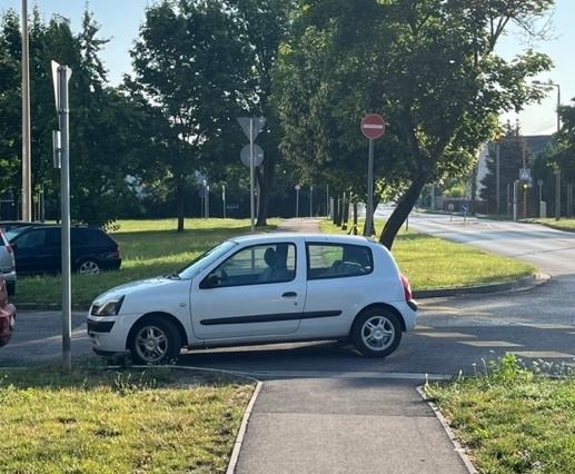 Parasztparkoló rovatunk ma Győrből jelentkezik