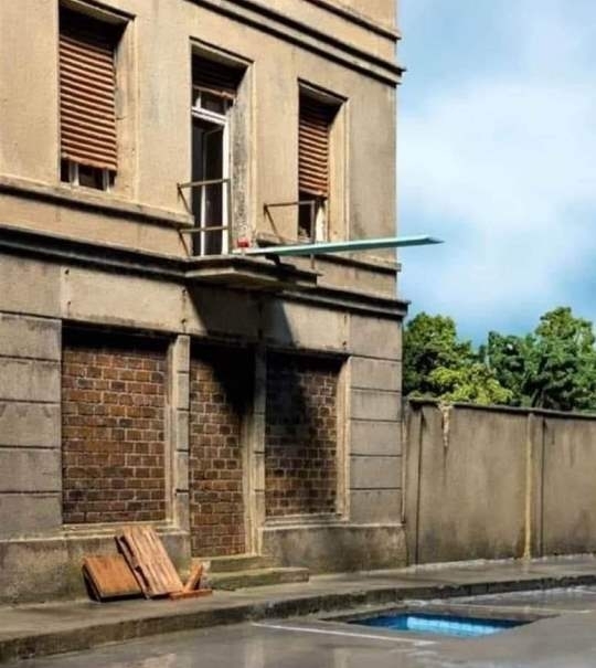 Van itt humorérzék, nem is kevés