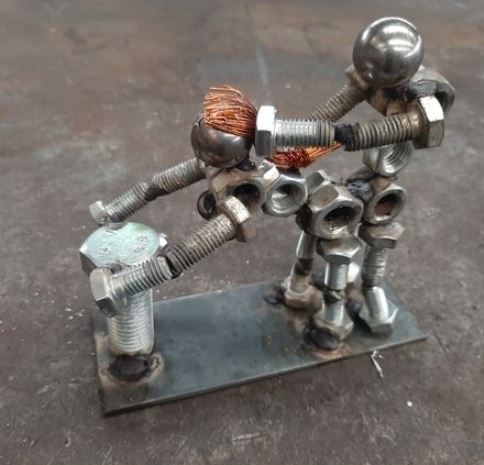 Tegnap nem volt túl sok meló a lakatos műhelyben