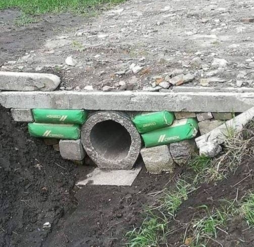 A főnök azt mondta, hogy 4 zsák cement elég lesz