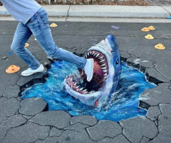 Bizarr aszfalt festés