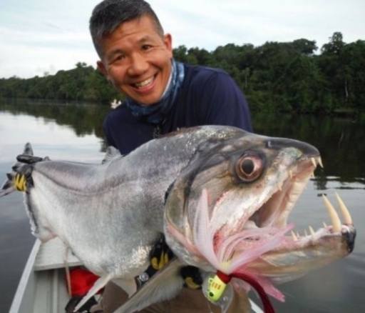 Szép méretes alsó fogai vannak 😮