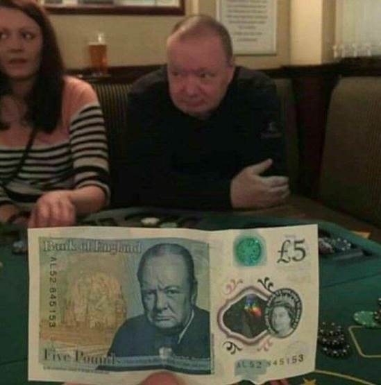 Íme egy Winston Churchill hasonmás