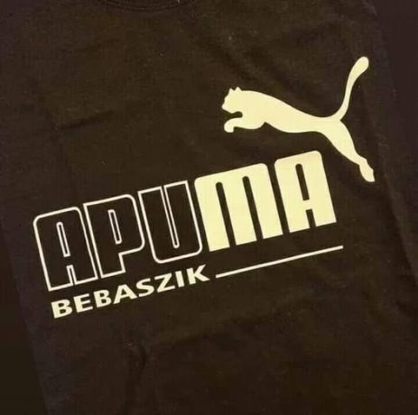 Anyu meg várja sodrófával