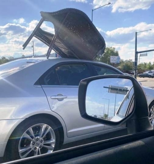 Nagyjából annyi esze lehet, amennyi látszik