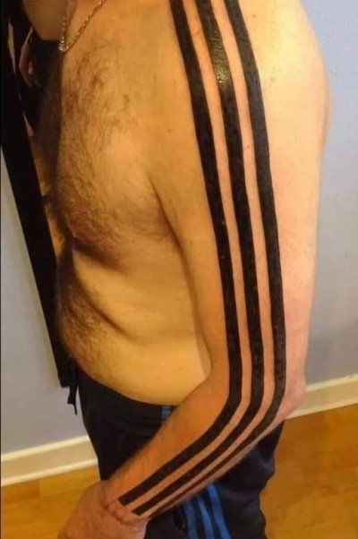 Adidas imádat kimaxolva