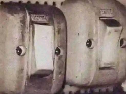 Diákok arca, amikor puskázás közben feláll a tanár az asztaltól