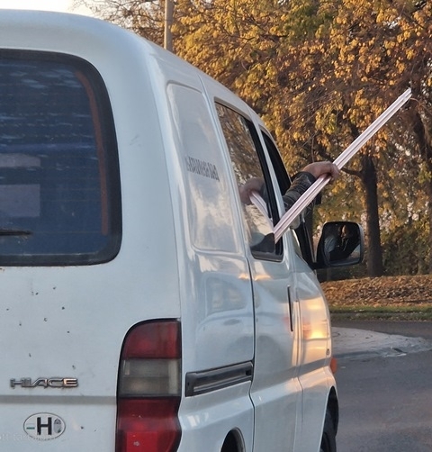 Annyira nem lóg ki, mehetünk! 