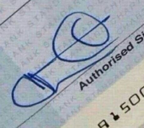 F@sza kis aláírása van