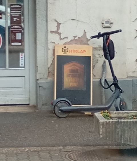 Emberünk lakatolt, aztán cigi és tüske 