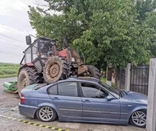 Így megy ez faluhelyen, ha ketten udvarolnak egy lánynak