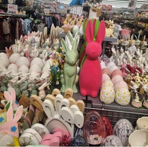 Eközben a sógoroknál