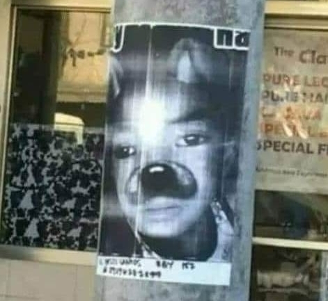 Amikor eltűnsz otthonról és a szüleid kerestetni kezdenek, de csak ilyen képük van rólad