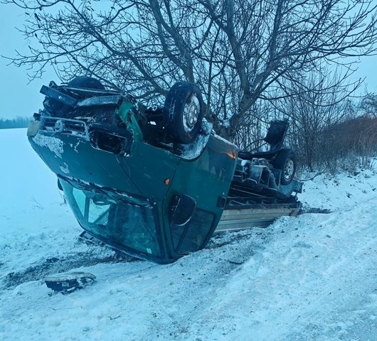 Egymás után történnek a balesetek az utakon a havazás miatt
