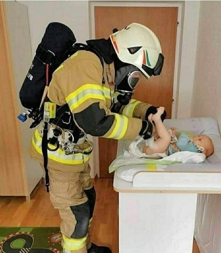 Tegnap este apu cserélte ki a pelust