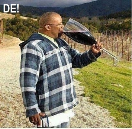 Vasárnap van, egy pohár bort csak megihatok ebéd után, nem?