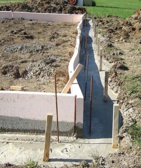 Megkezdődtek a munkálatok az építkezésen