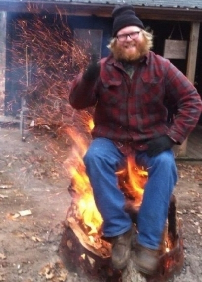 Reméljük, hogy nem égett meg hősünk kolbija