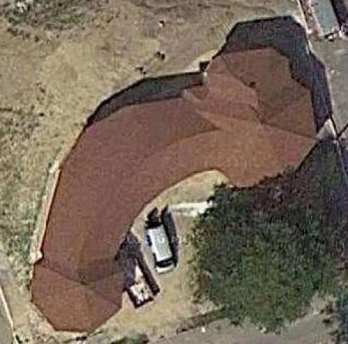 Aki a földön jár nem sejt semmit, de aki felülről szemléli a dolgokat!