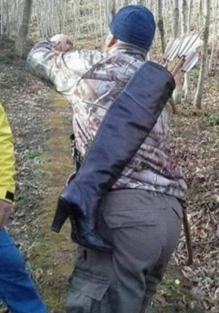 Az asszony vajon mit húzott fel?