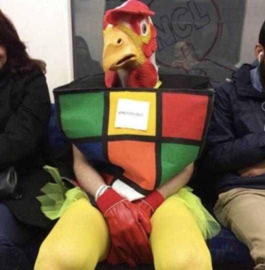 Eközben reggel a metrón
