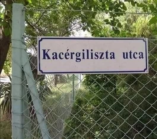 Eközben a Pest megyei Csömörön
